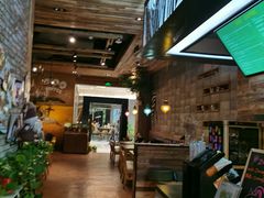 大堂-雨舍咖啡(汉神购物广场咖啡街区店)