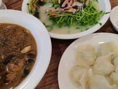 -长城东北菜(新港西路店)
