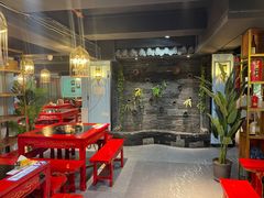 等位区-一只烧鸡公(解放碑店)