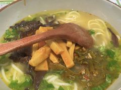 -百春原湖南牛肉粉(百联世纪店)