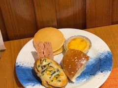 -亚龙湾希尔顿自助餐厅·海鲜·烧烤·沙滩BBQ·现场乐队