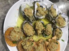 -四川小胡子海鲜(丁村万人海鲜广场店)