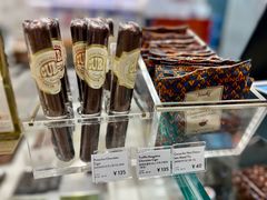 -VENCHI 闻绮(北京国贸商城店)