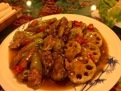 -闯关东东北农家菜(崂山石老人店)