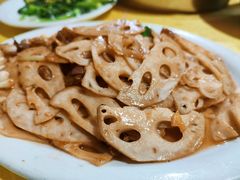 五花肉炒莲藕片-红炎炎农家菜老字号(金水台店)