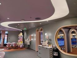 -奈尔宝·国风主题儿童乐园·亲子餐厅(豫园商城店)