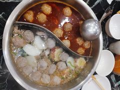 鸳鸯锅底-潮汕美牛肉丸火锅店(天宁寺店)
