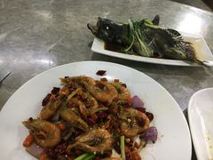 -四川小胡子海鲜(丁村万人海鲜广场店)