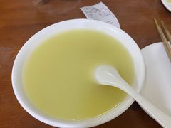 小米粥-宝瑞门钉肉饼店