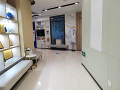 -柏乐口腔医院·舒适化无痛种植牙中心(东盟商务区院)