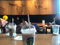 -星巴克臻选(莘庄仲盛店)