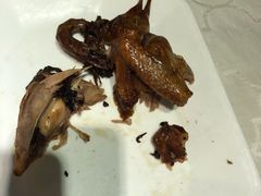 手撕乳鸽-琬苑鸽庄·川粤融合菜(解放碑总店)