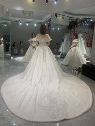 -伯瓷皇后婚纱艺术空间