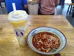 -八一好吃街·高品美食广场