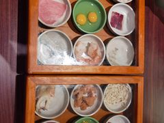 -良米山·云南野生菌过桥米线(上海首店)