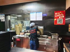 -亮亮面馆(经六路店)