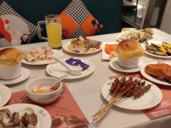 -四海一家自助餐(益田假日广场店)