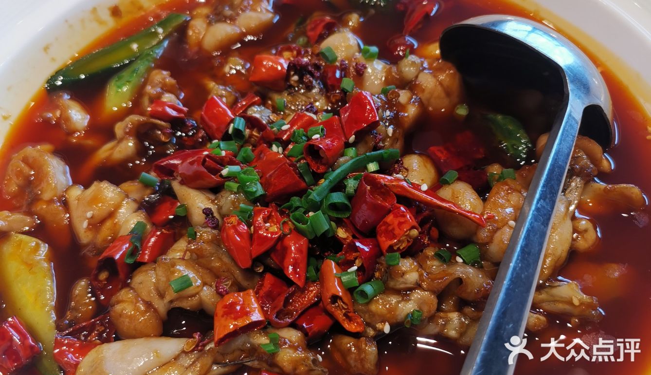           艳阳天的青椒烧乌龟