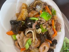 -金卯白肉罩火烧