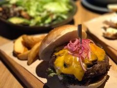 经典大汉堡-The Diner X餐厅(青岛万象城店)