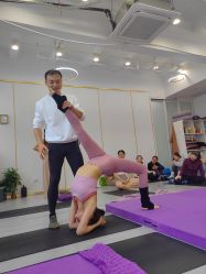 -亚太瑜伽普拉提学院