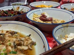 -荆九爷爆炒桥头三嫩(云南北路店)