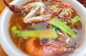 Red Shrimp and Crab Wheat Noodles