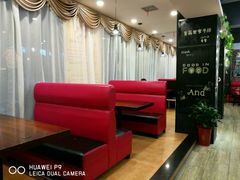 -皇品世家牛排(七一路店)
