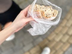 麦香亚麻籽包-BreadTalk面包新语(龙之梦购物中心莘庄店)