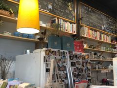 -猫的天空之城概念书店(杭州南宋御街店)