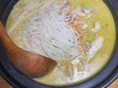 -九锅一堂酸菜鱼(石家庄先天下店)