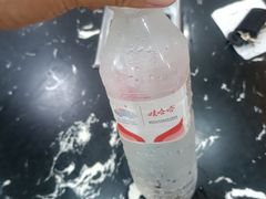-黄利砖万峰林布依特色酸笋牛肉馆