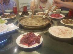 -周老三跷脚牛肉·全牛火锅(非遗传承店)