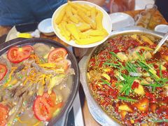 -乡土特色.冷锅鱼.牦牛肉汤锅