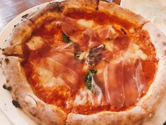 水牛芝士帕玛火腿披萨-La Tavernetta(Bar à Vin)(乌鲁木齐路店)