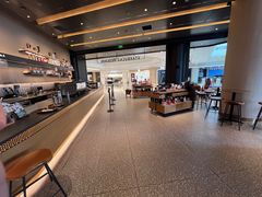 -星巴克臻选(上海合生汇1F店)