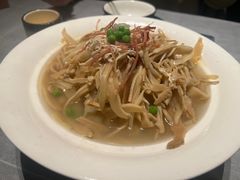-吴越荣记苏州菜·松鼠桂鱼100%活鱼现做(斜塘老街店)