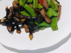 荷兰豆牛肉粒-花城苑广府菜(侨鑫店)