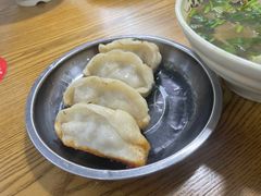 -黄阿姨锅贴大王(万航渡路店)