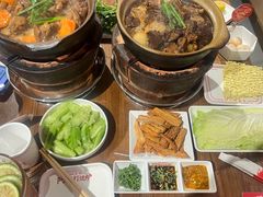 -阿润打边炉·鲜切鸡煲(华漕店)