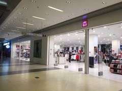 -优衣库(昆明七彩METOWN购物中心店)