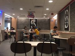 -麦当劳(中唱大厦店)