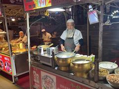 -正宁路小吃夜市