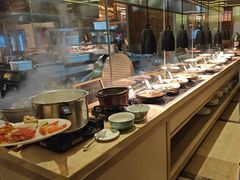 -大中华希尔顿酒店-念自助餐·嗨啤·小龙虾