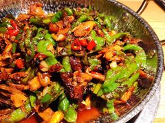 擂辣椒手撕鸡-吃饭皇帝大(解放西路店)