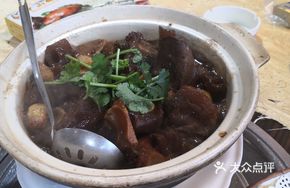 Braised Beef Trotter Pot