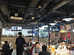 -马路牙子烧烤音乐酒馆(望京店)
