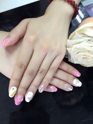 -EMILY艾枚莉美甲美睫·美颜·现磨咖啡