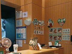 -星巴克(上海长宁来福士1F店)