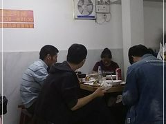 大堂-宝瑞门钉肉饼店